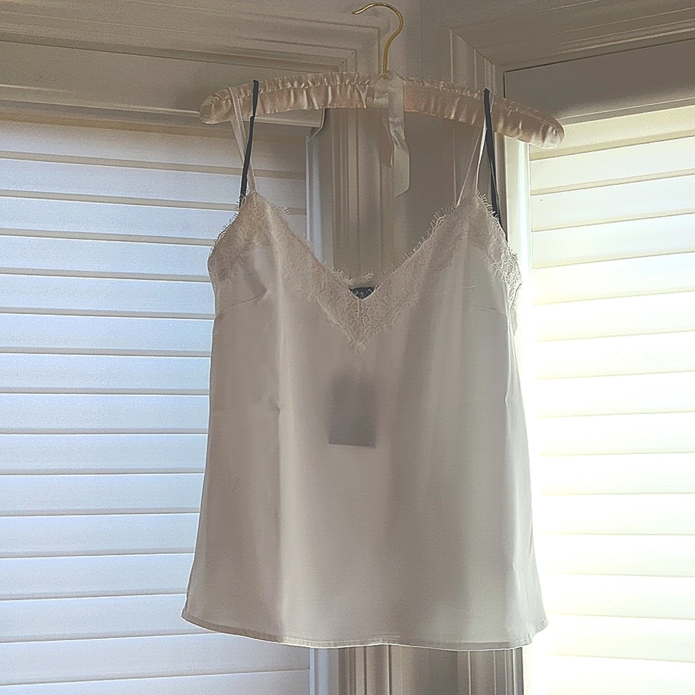 NEW WITH TAG. NEVER WORN. White Lace Trim Camisole
